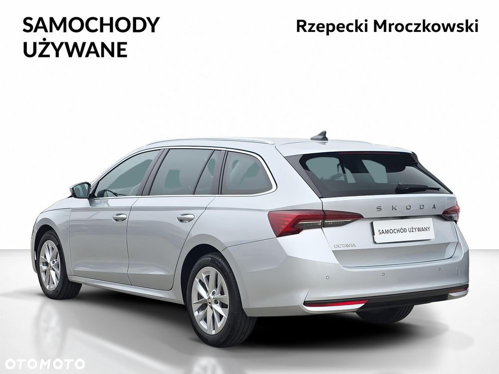 Skoda Octavia 1.5 TSI mHEV Selection DSG - 9