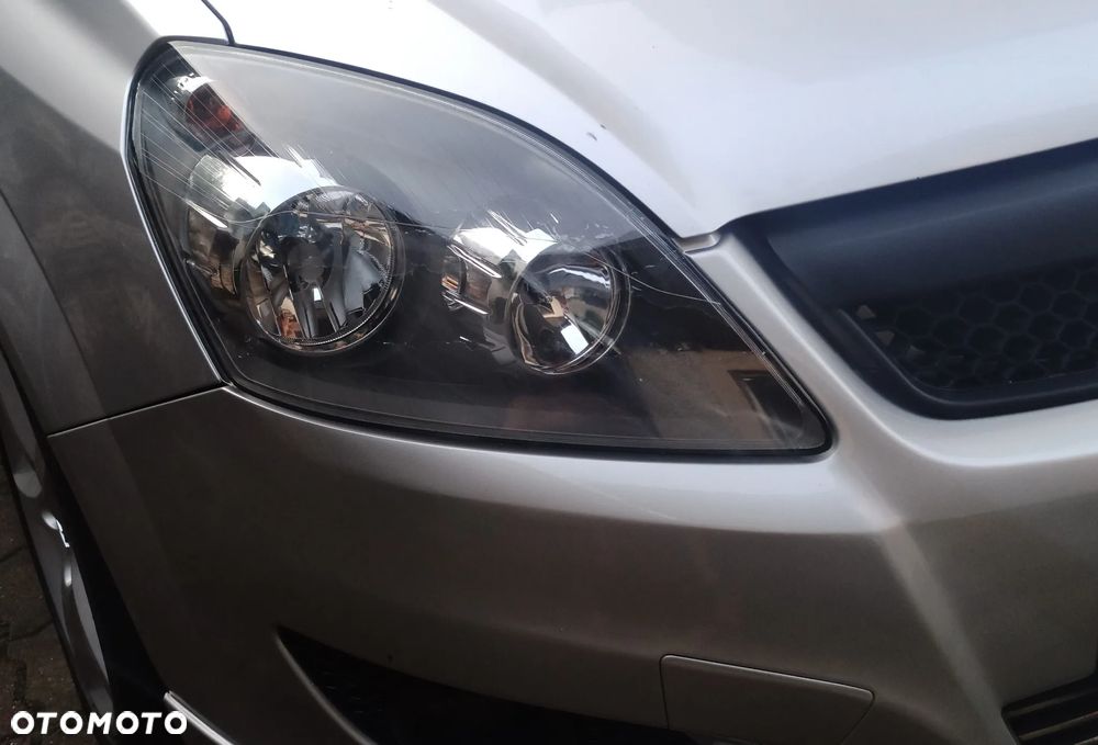 Opel Zafira 1.8 Sport - 4
