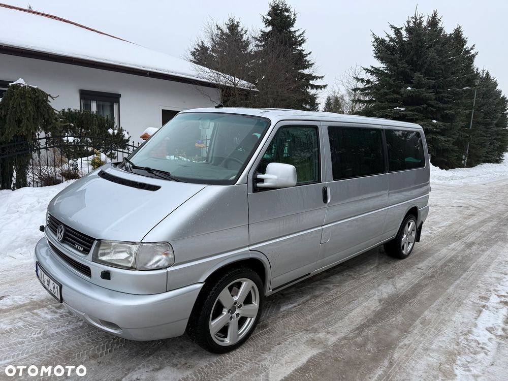Volkswagen Caravelle - 2