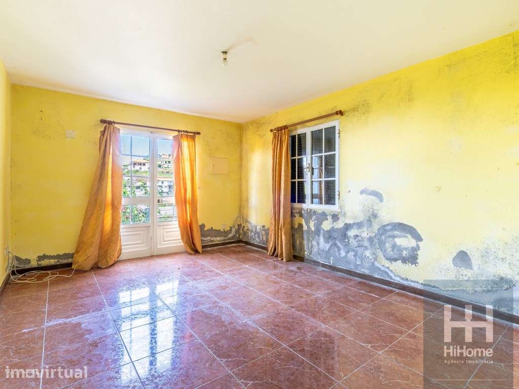 Moradia isolada T2 Usada , para remodelação total , com 2 andares,e... - Grande imagem: 3/26