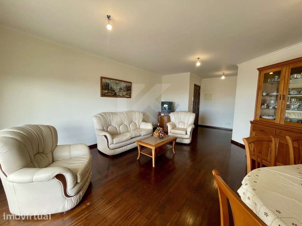 Apartamento T4 - Câmara de Lobos - Grande imagem: 5/32