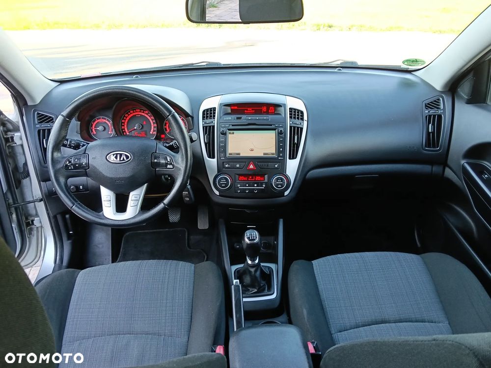 Kia Ceed 1.6 Comfort + - 17