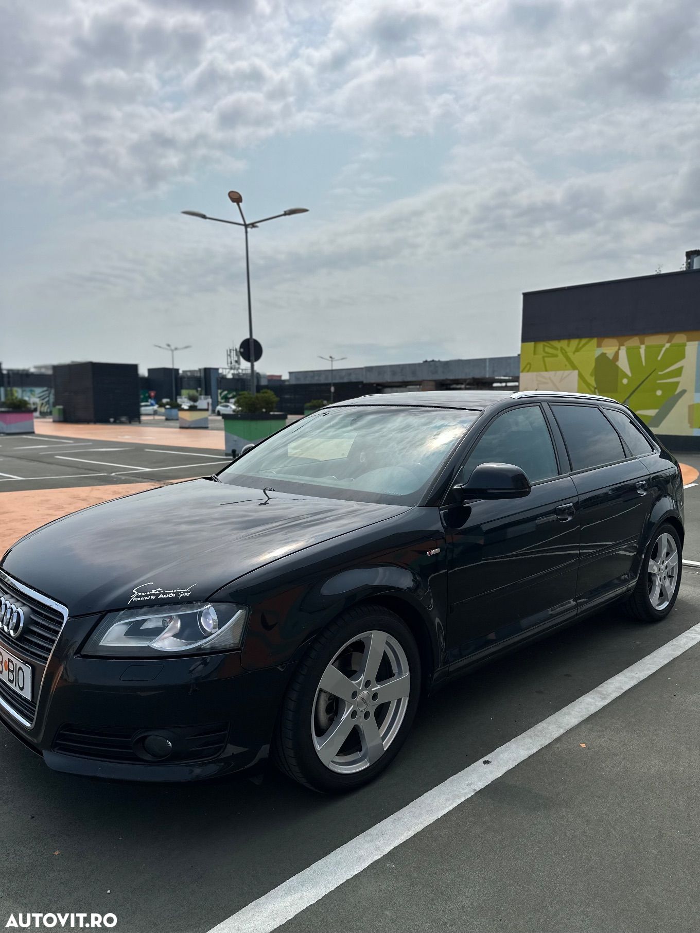 Audi A3 Sportback 2.0 TDI DPF Attraction - 1
