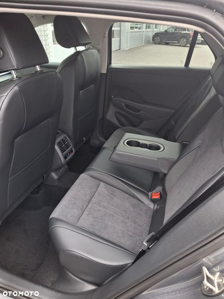 Volkswagen T-Roc 1.5 TSI Style DSG - 13