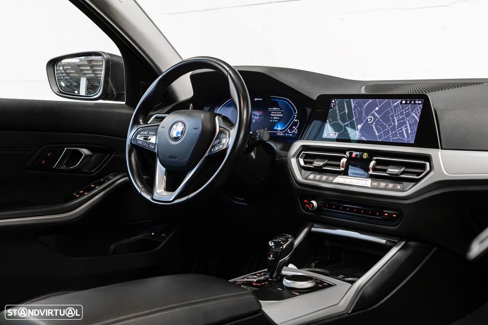 BMW 330 e Aut. Luxury Line - 13