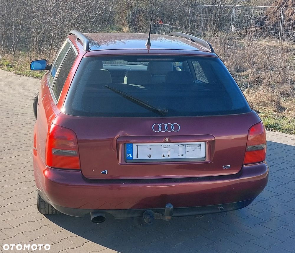 Audi A4 Avant 1.8 - 5