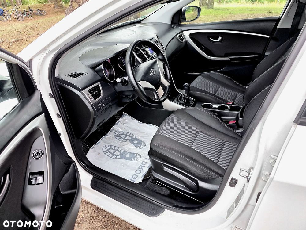 Hyundai i30 1.4 Comfort - 8