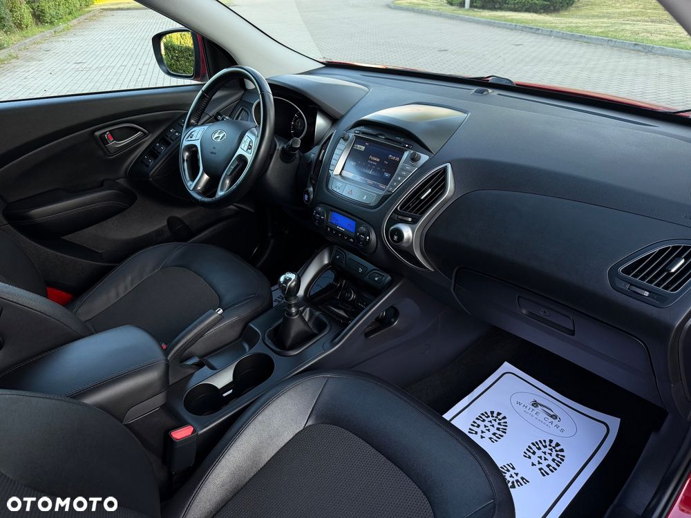 Hyundai ix35 1.6 2WD Fifa World Cup Edition - 37