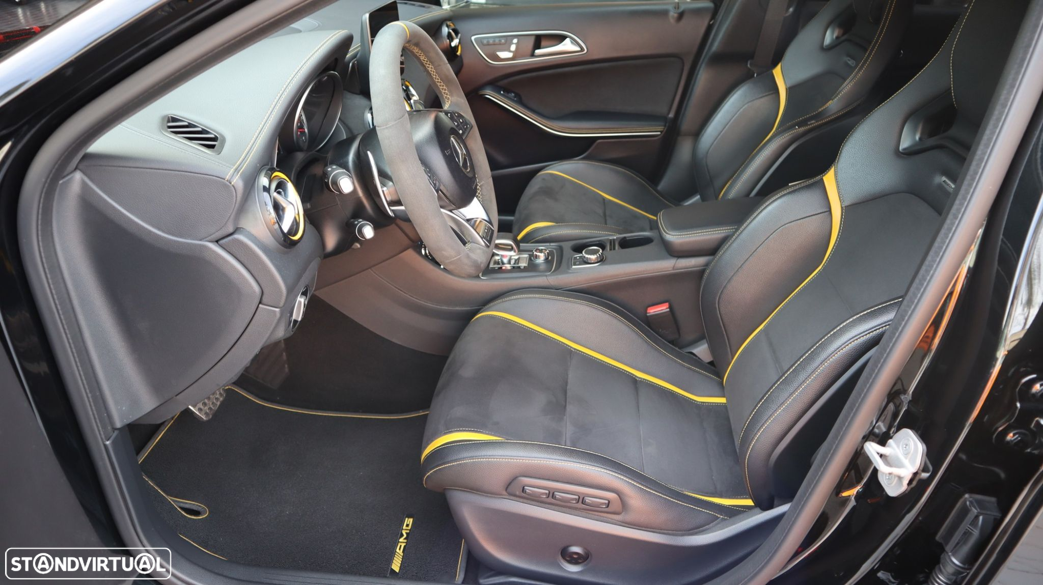 Mercedes-Benz A 45 AMG 4-Matic - 17