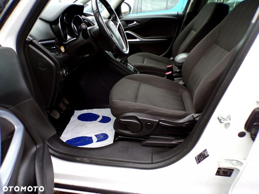 Opel Zafira - 26