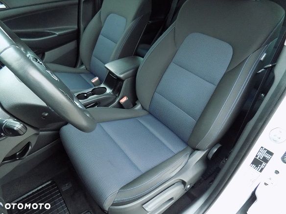Hyundai Tucson 1.6 Turbo 2WD Navi - 25