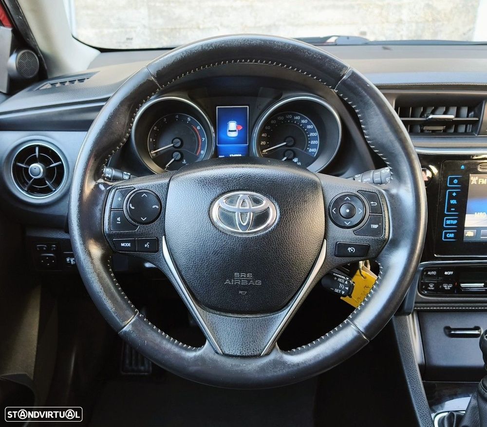 Toyota Auris 1.2T Exclusive - 4