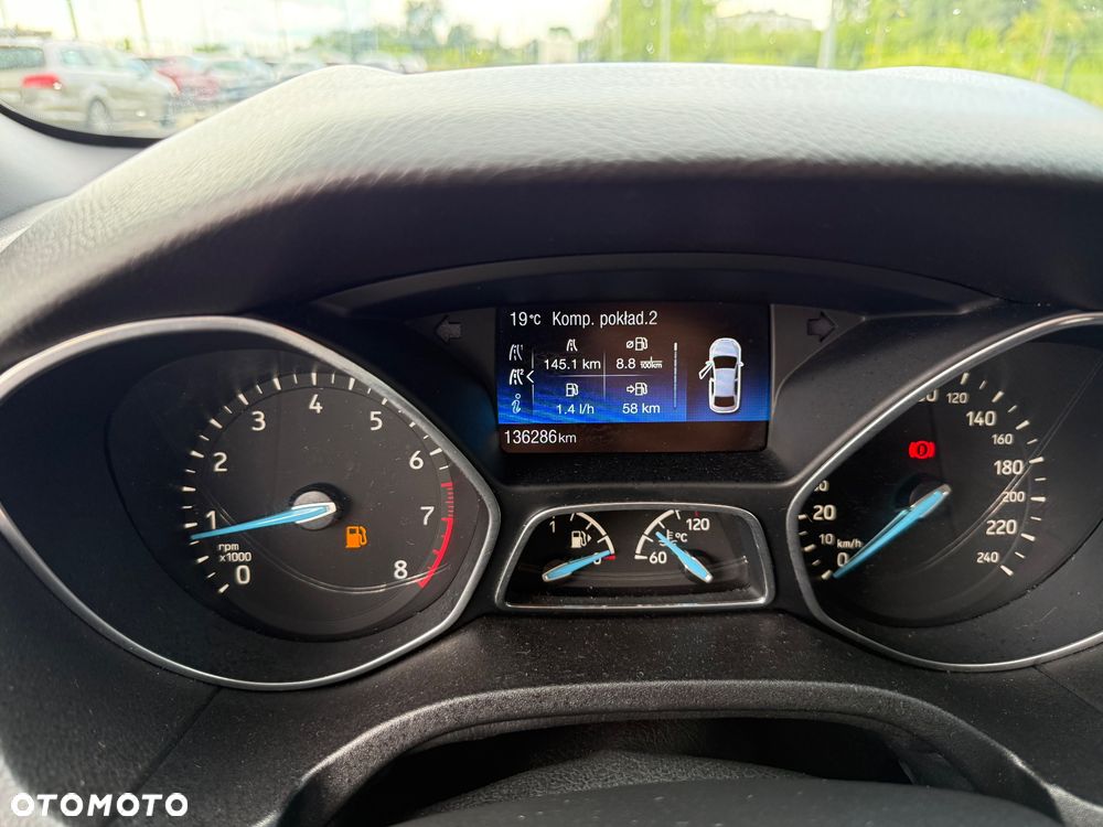 Ford Focus 1.0 EcoBoost Start-Stopp-System ST-LINE STYLE - 32