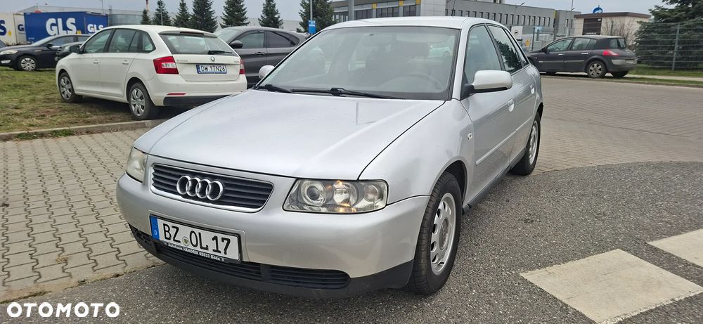 Audi A3 Sportback 1.6 Ambition - 1