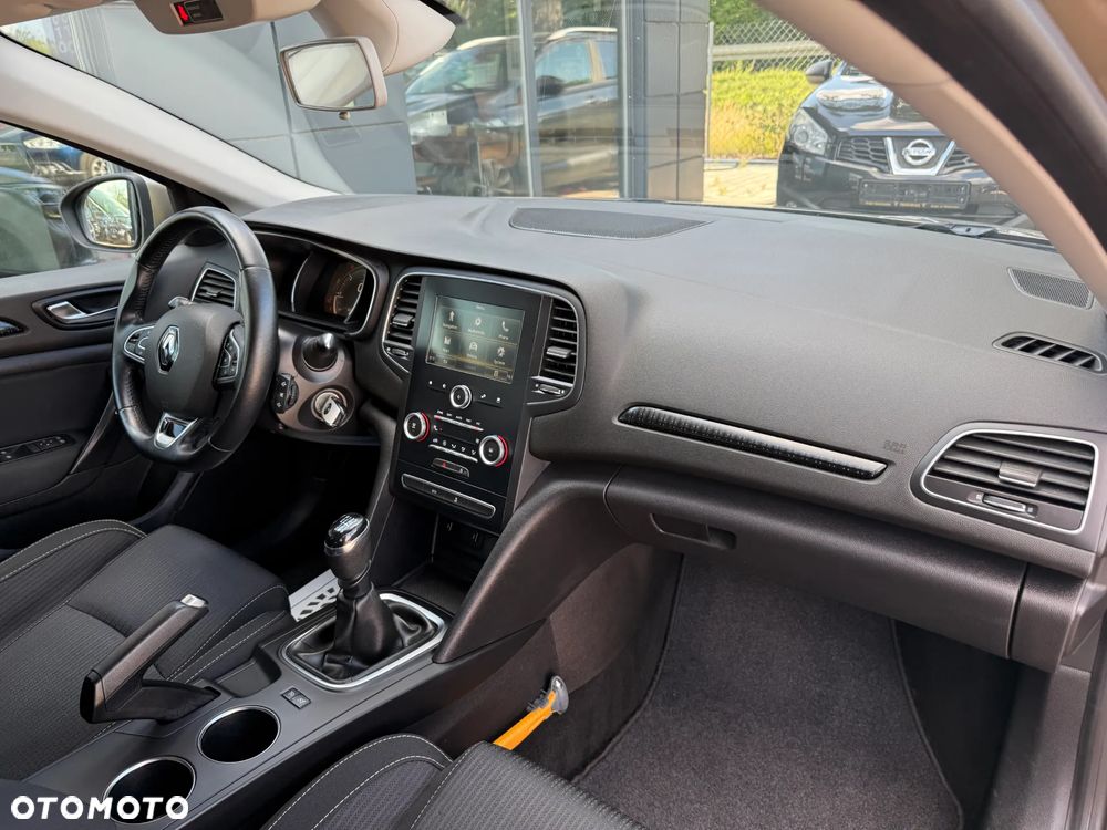 Renault Megane 1.5 Blue dCi Business - 29