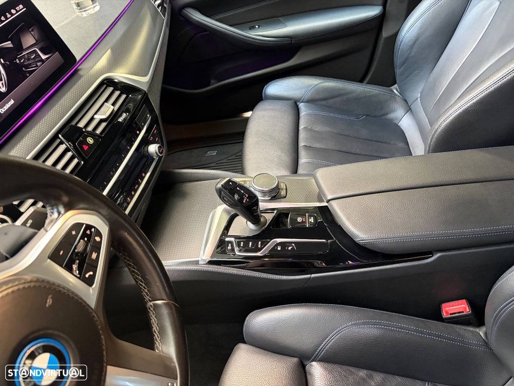 BMW 530 e Pack M - 18