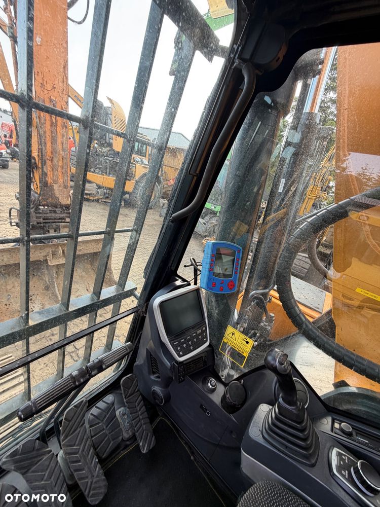 Hyundai Hx260 - 21