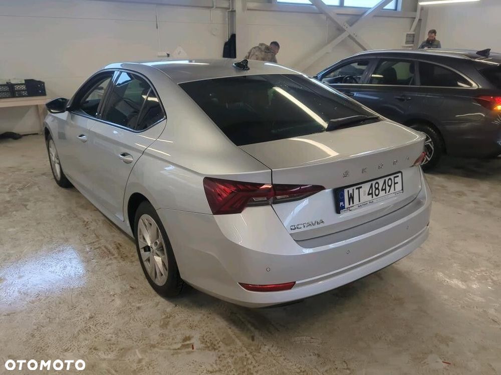 Skoda Octavia 1.5 TSI ACT Ambition - 7