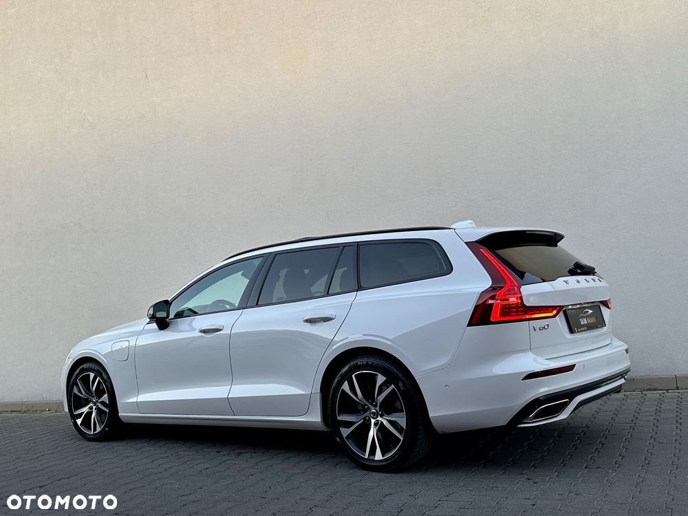 Volvo V60 T6 AWD Recharge Geartronic RDesign - 9