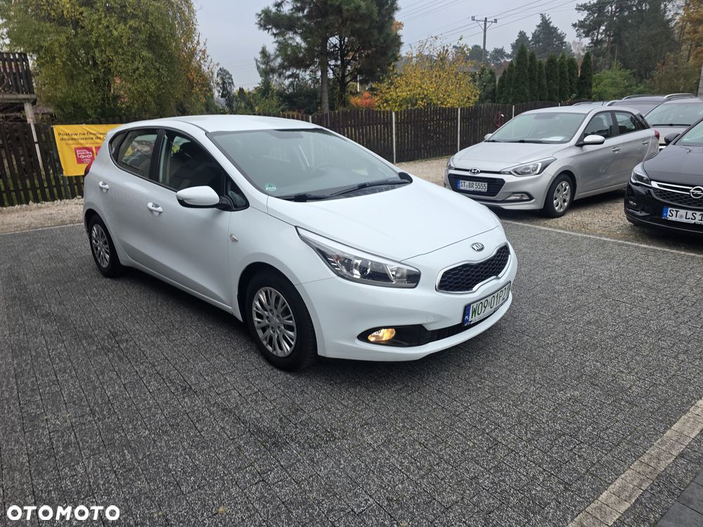 Kia Ceed 1.4 CVVT Dream Team Edition