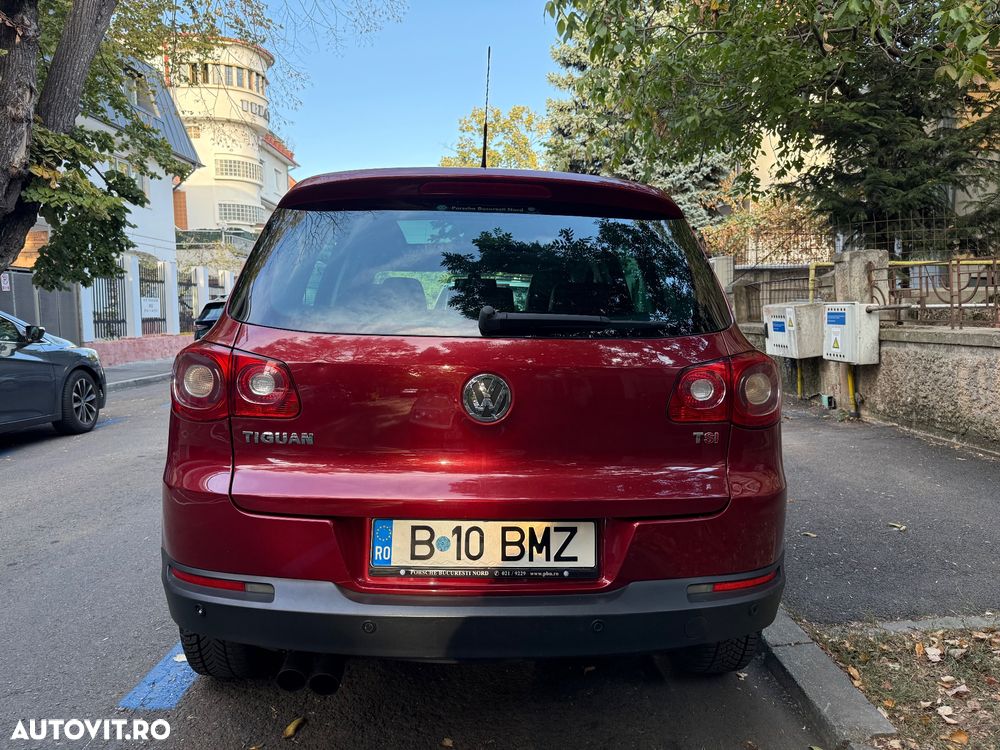 Volkswagen Tiguan - 4