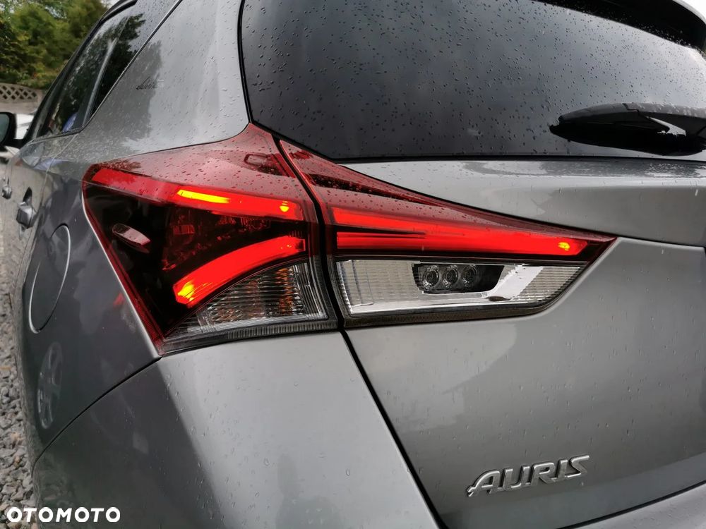 Toyota Auris - 25
