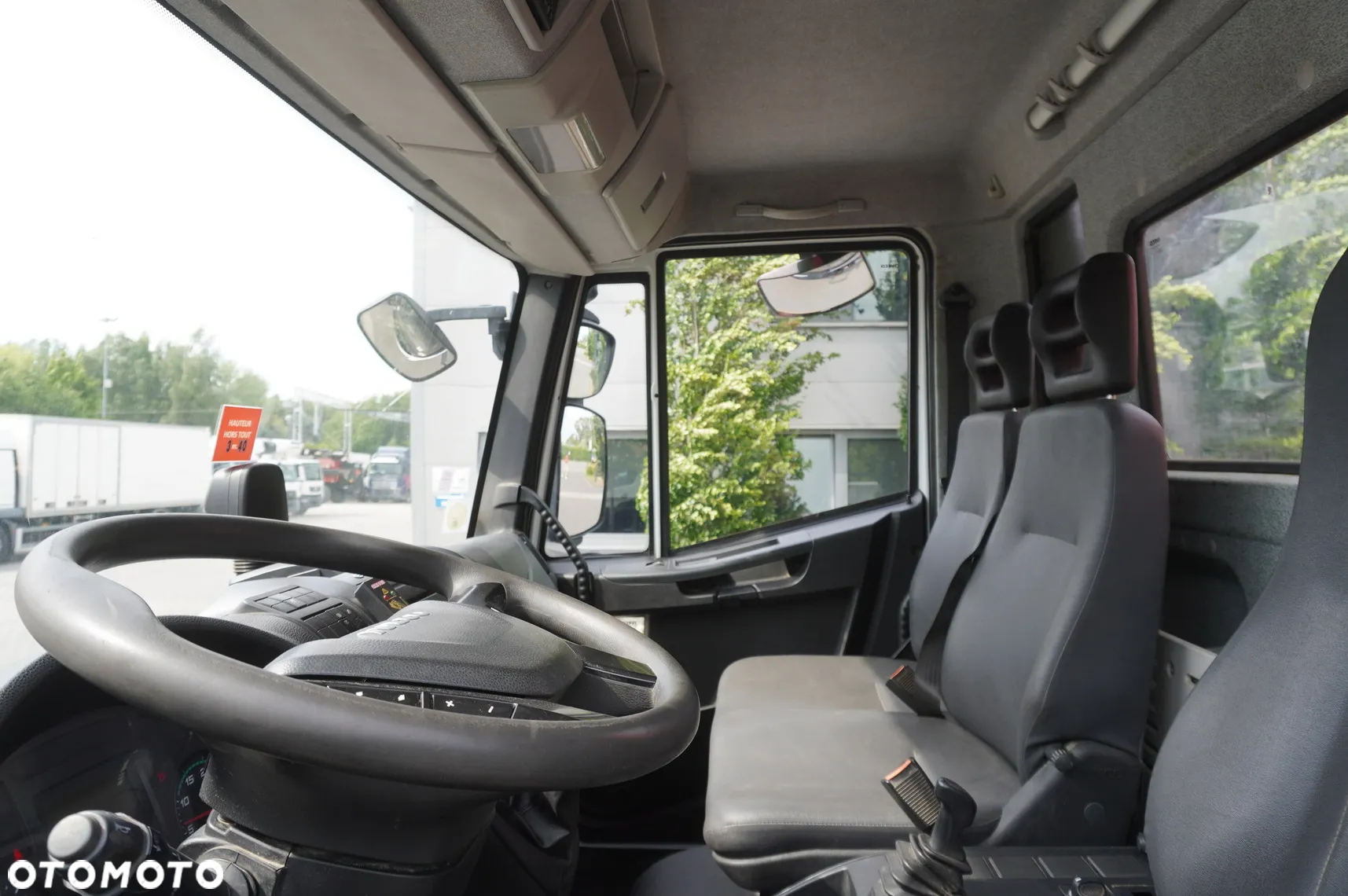 Iveco Eurocargo 160-250 / HDS Fassi F95 / 120 tys. km / wywrotka 3-stronna - 21