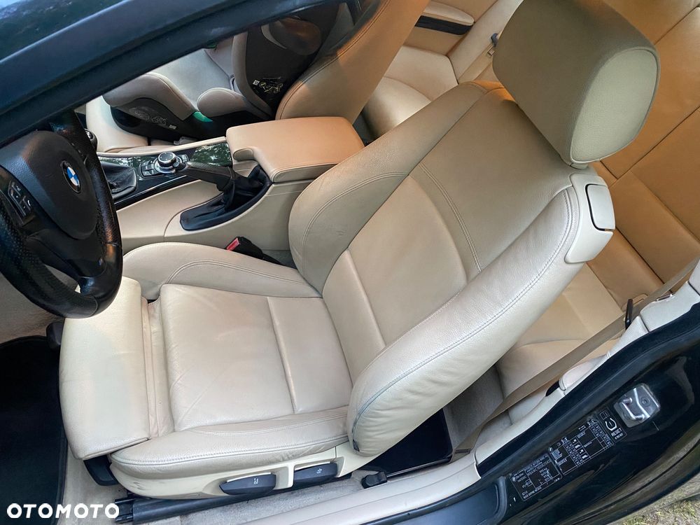 BMW Seria 3 320d xDrive - 10