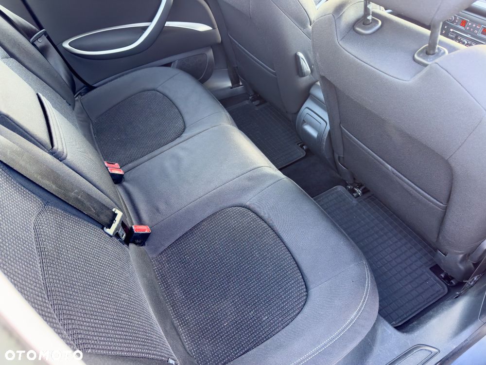 Citroën C5 1.6 HDi Dynamique - 28