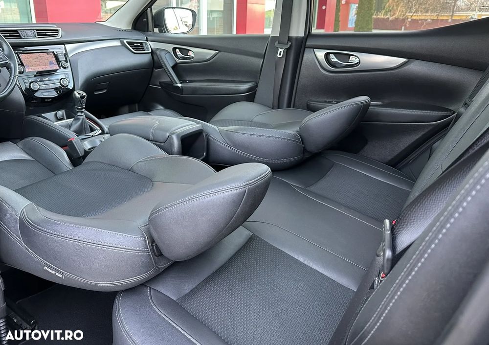 Nissan Qashqai - 11