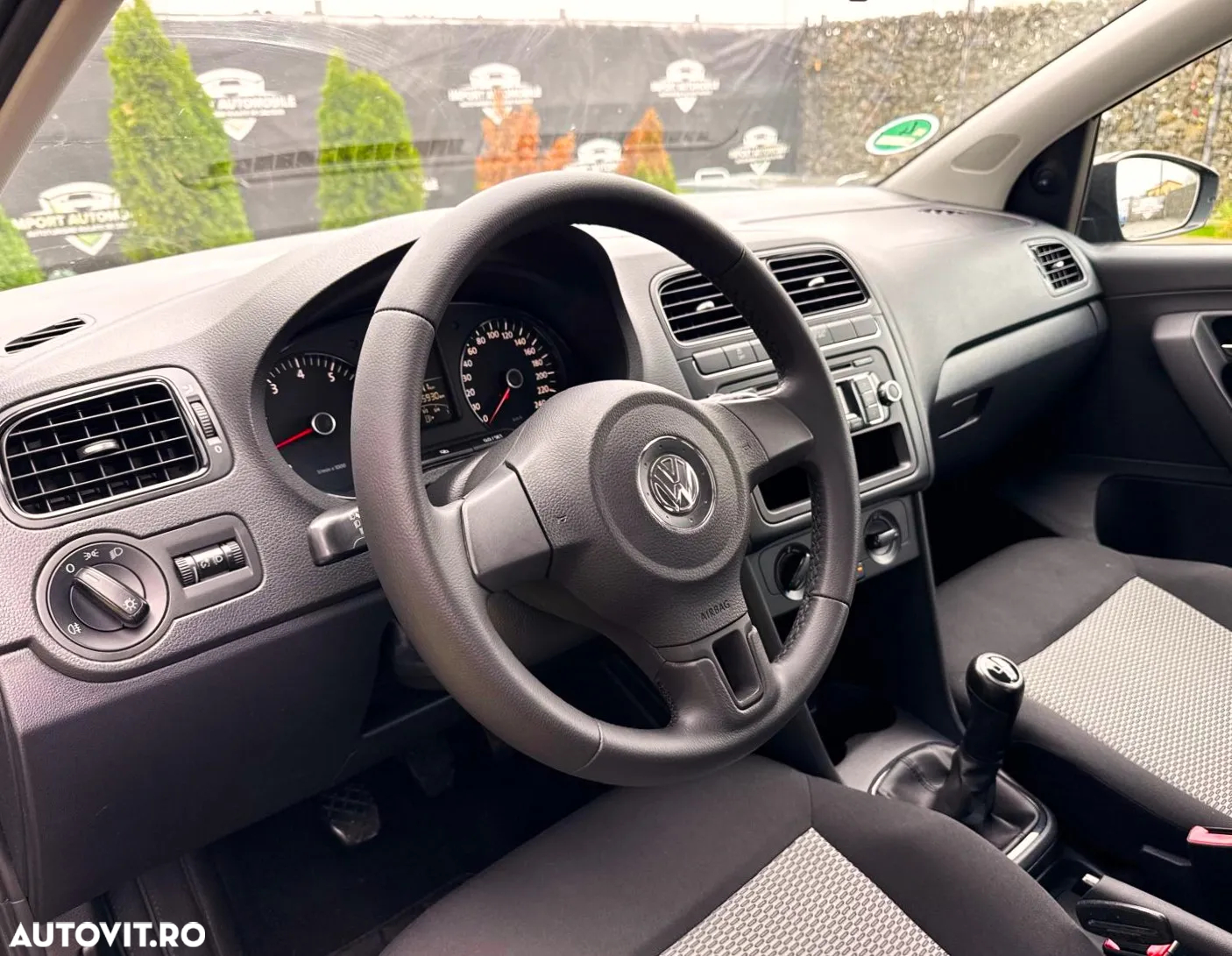 Volkswagen Polo - 5