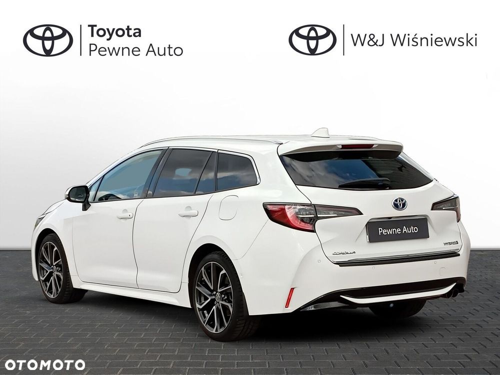 Toyota Corolla 2.0 Hybrid Executive - 24