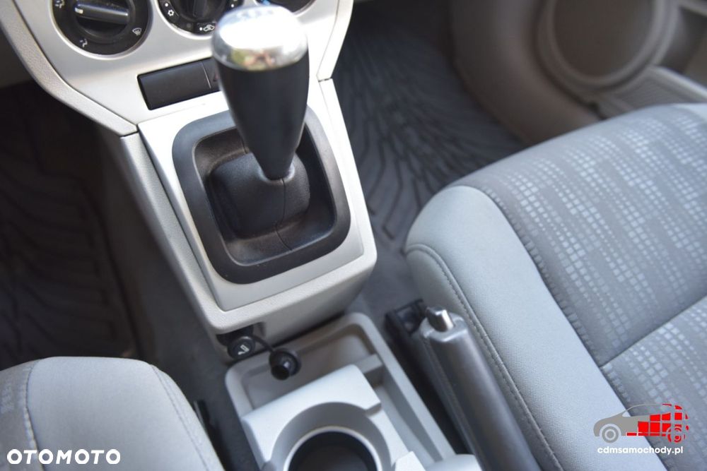Dodge Caliber - 28