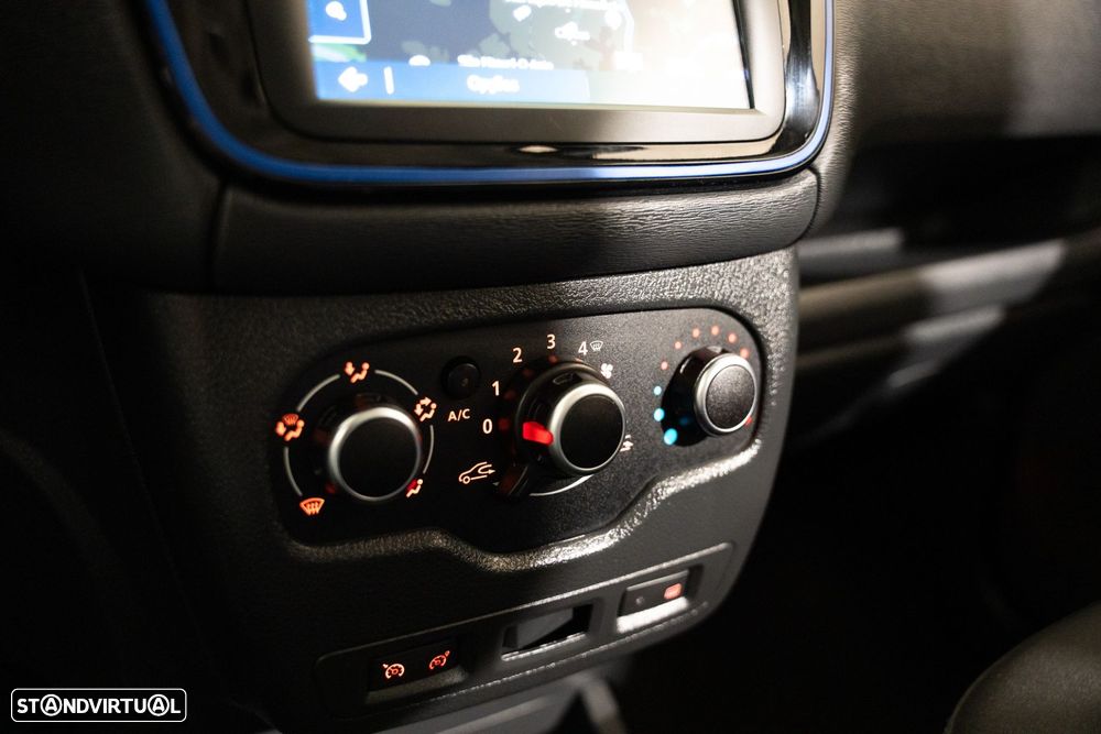 Dacia Lodgy 1.5 Blue dCi Stepway 7L - 8