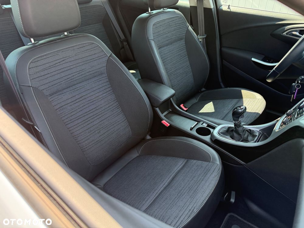 Opel Astra 1.4 T Energy EU6 - 14