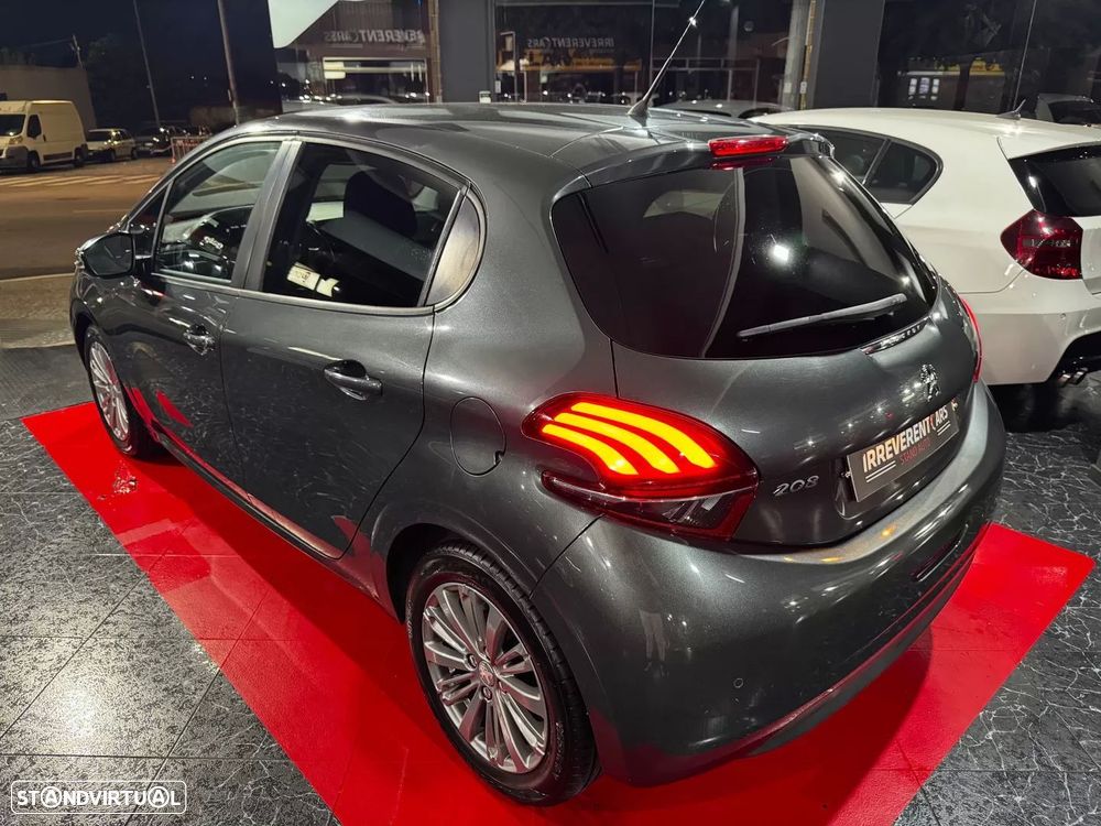 Peugeot 208 1.6 BlueHDi Style - 3