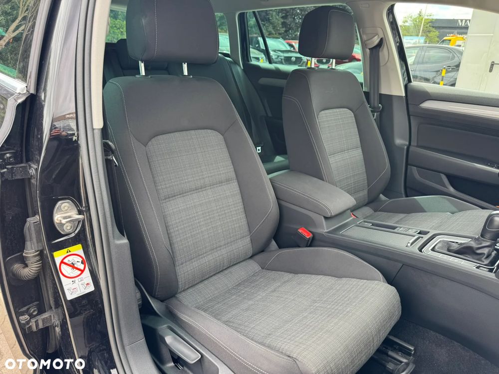 Volkswagen Passat 2.0 TSI Business DSG - 23