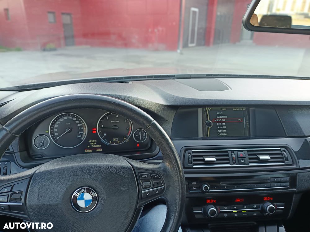 BMW Seria 5 520d - 7