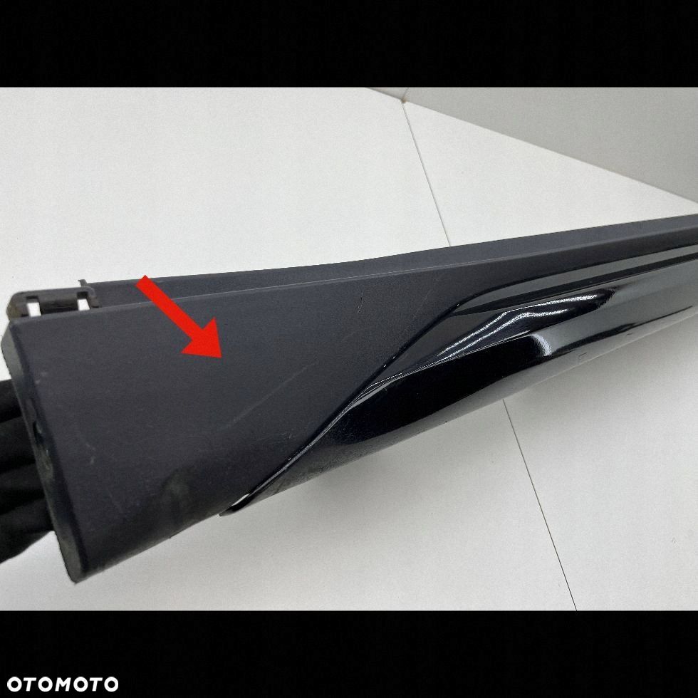 BMW X1 E84 PRAWA NAKŁADKA PROGOWA 7332328 - 7