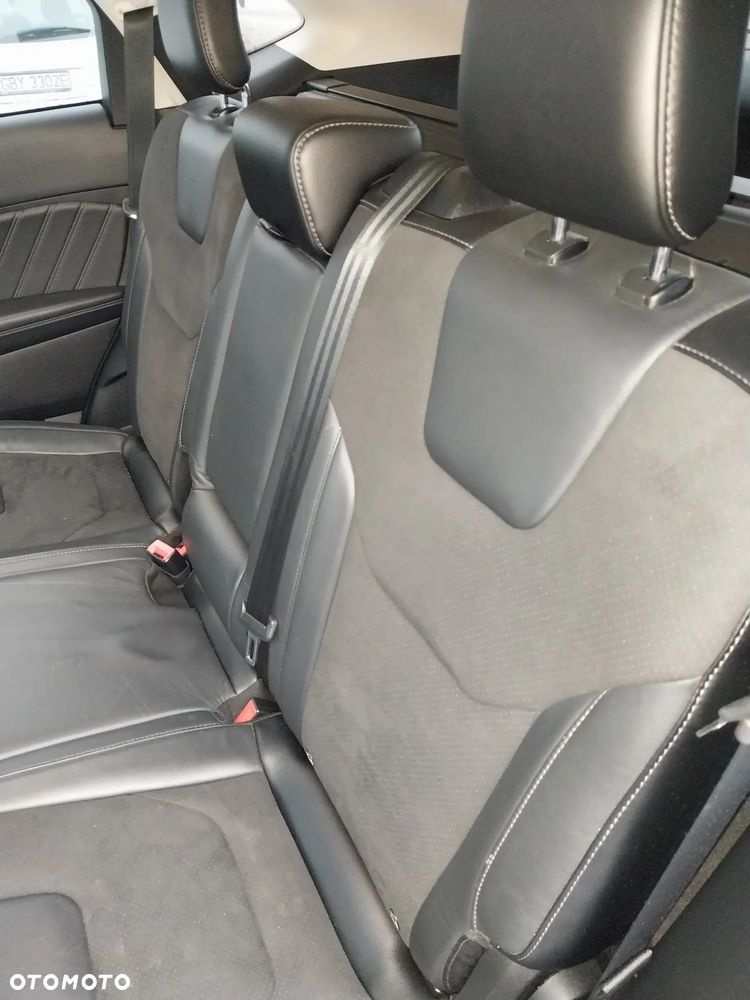 Ford Edge 2.0 TDCi Twin-Turbo 4WD ST-Line - 11