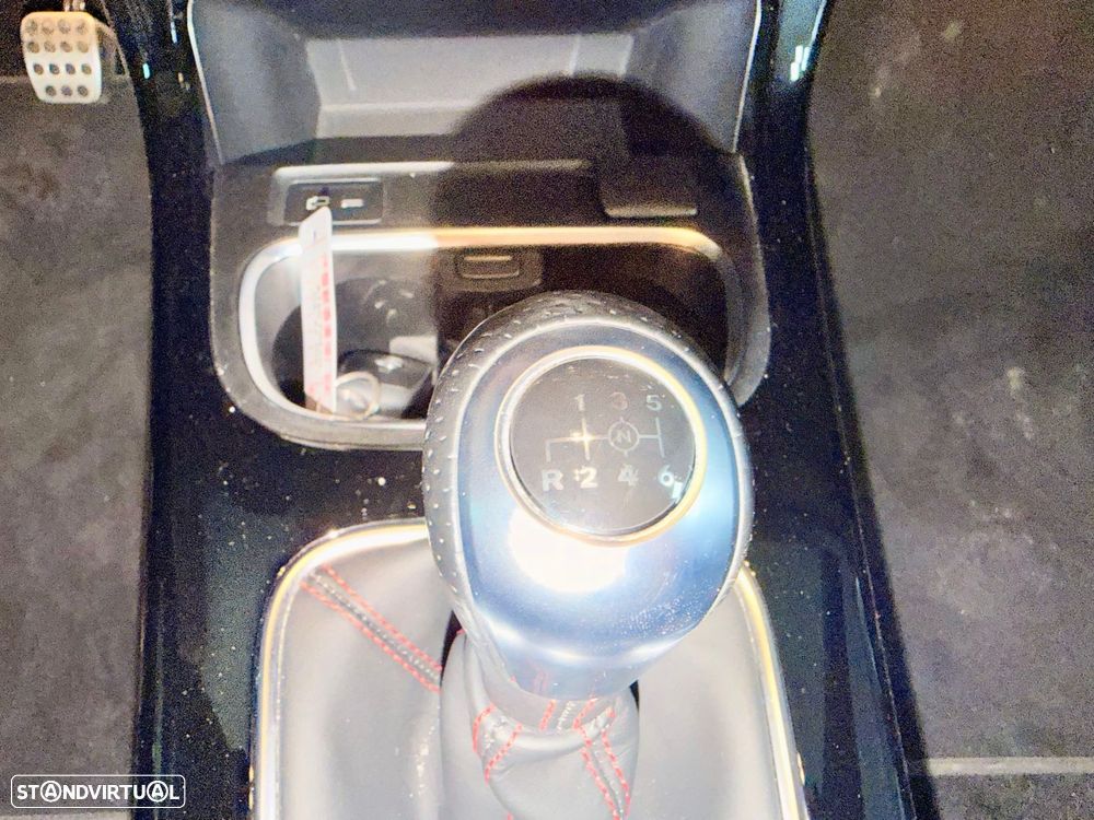 Mercedes-Benz A 160 AMG Line - 26