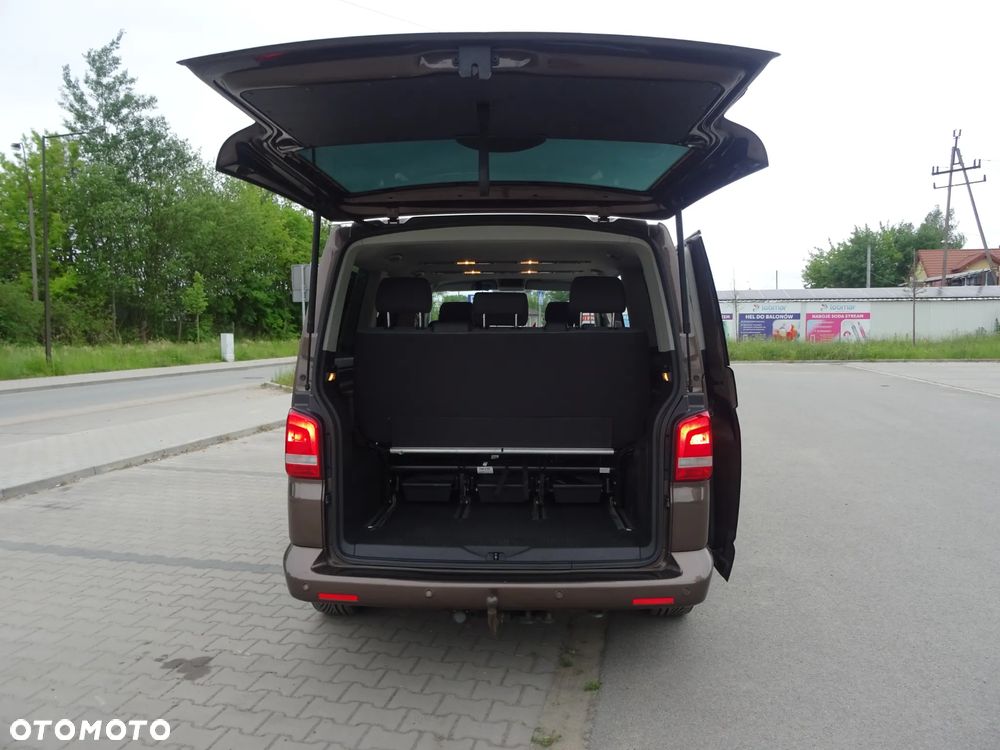 Volkswagen Multivan - 18