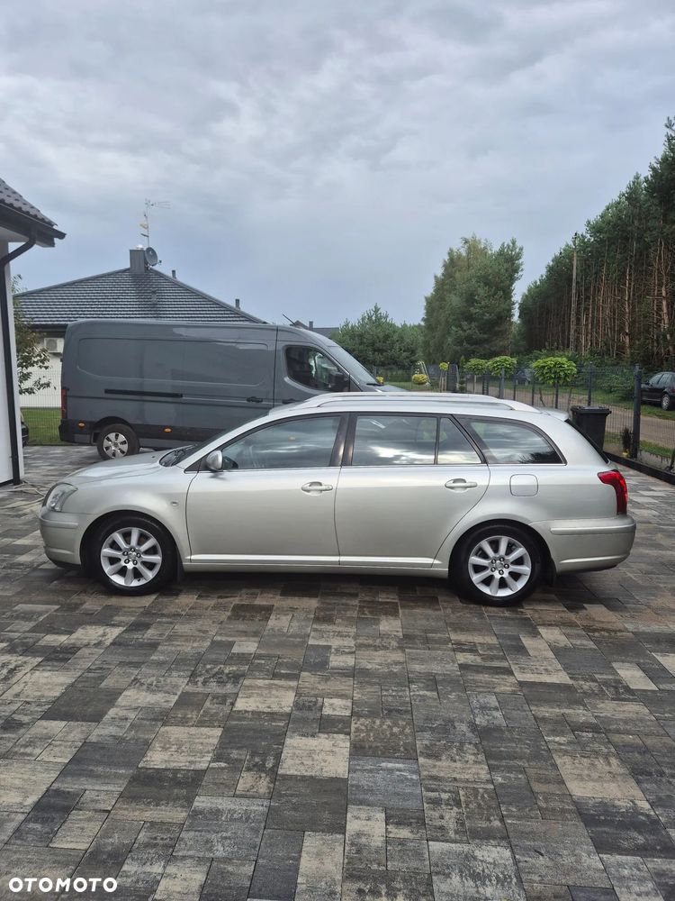Toyota Avensis 1.8 VVT-i Terra Plus - 4
