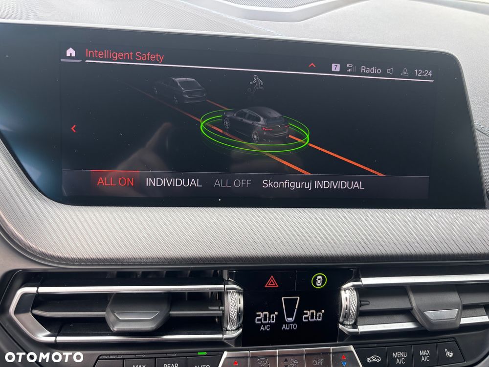 BMW Seria 1 116d M Sport Shadow - 29