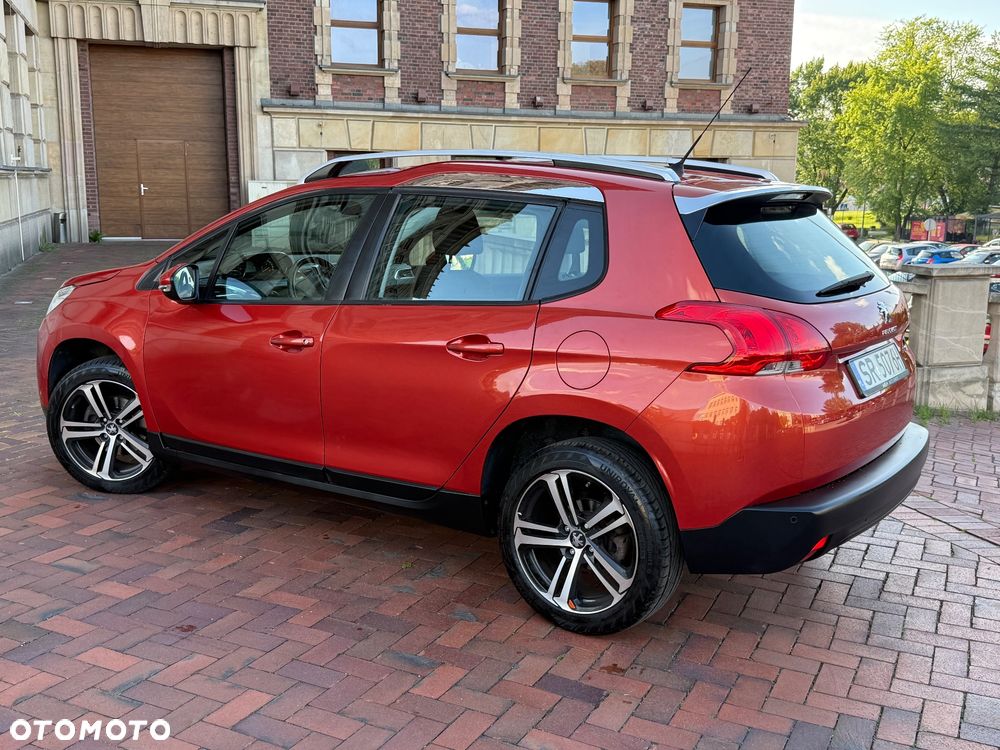 Peugeot 2008 1.2 Pure Tech Style S&S - 29