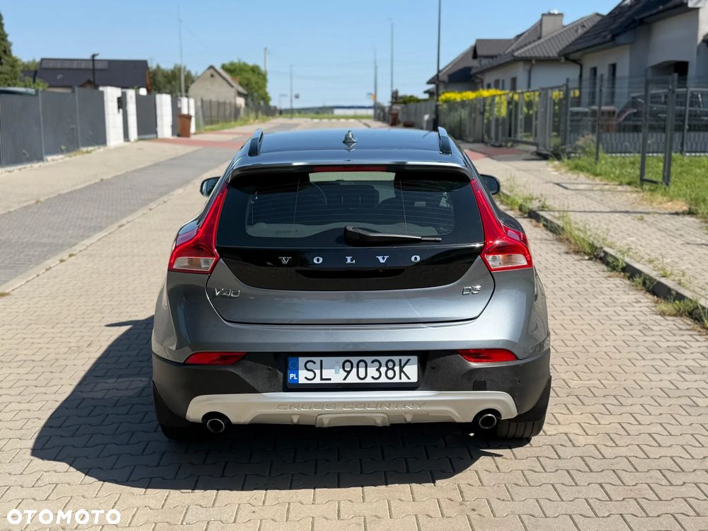 Volvo V40 Cross Country D3 Geartronic Momentum - 4