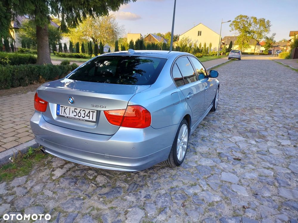 BMW Seria 3 320i Edition Lifestyle - 14