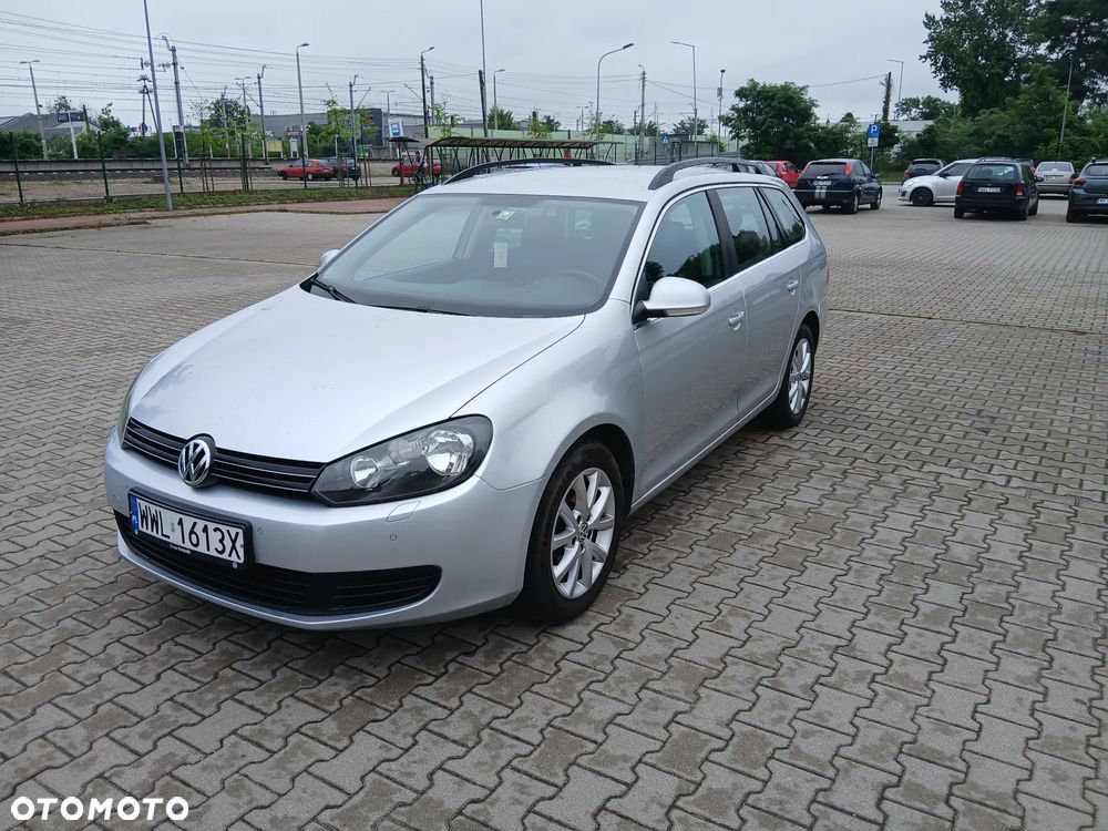 Volkswagen Golf - 1