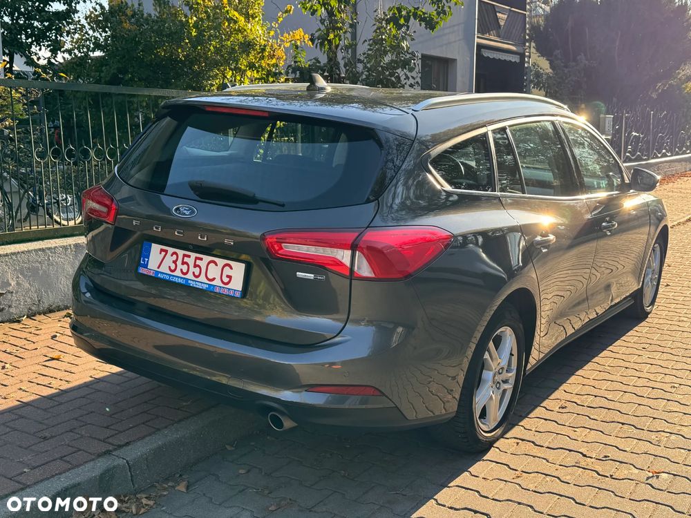Ford Focus 1.0 EcoBoost mHEV Titanium - 11