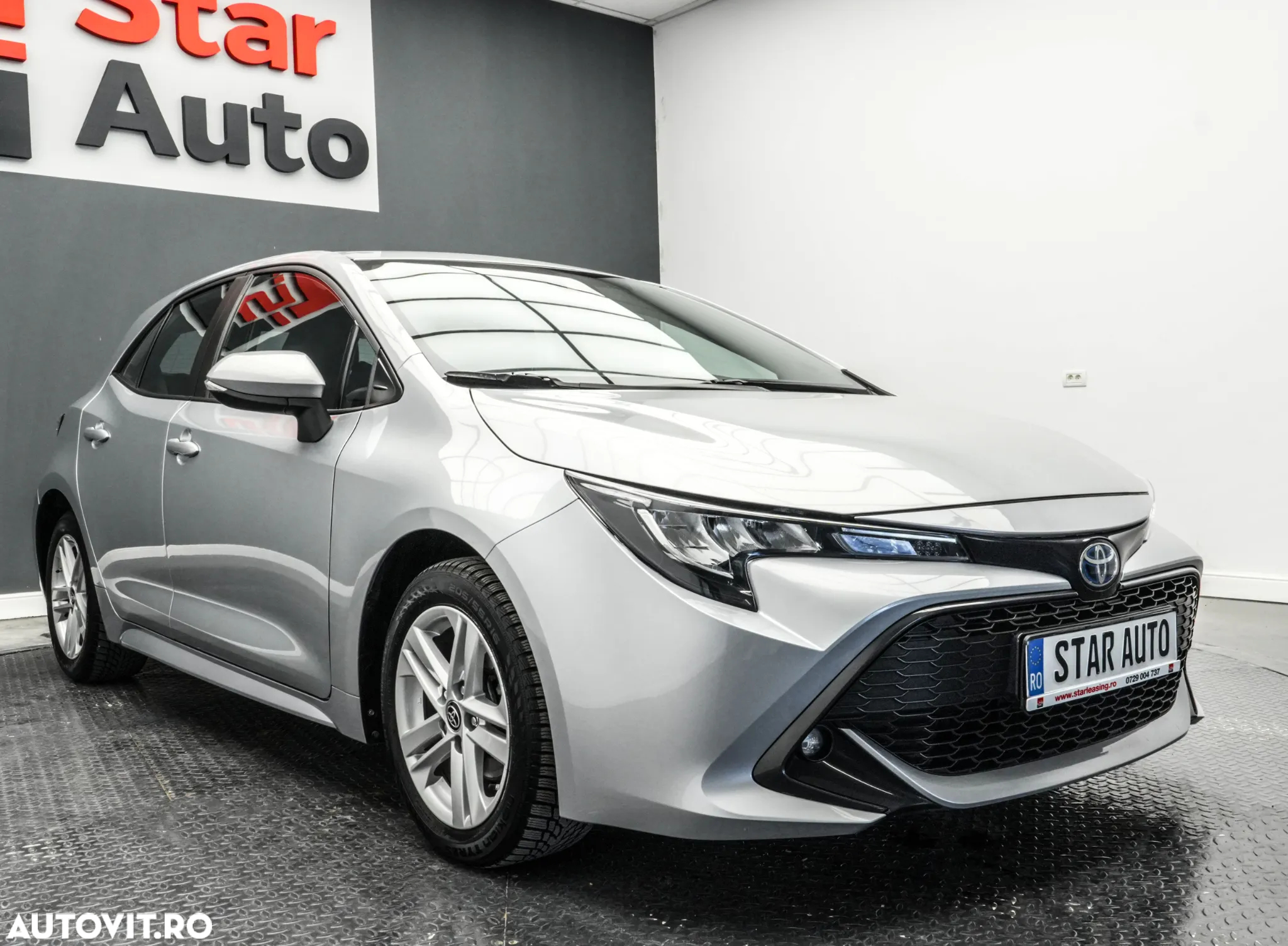 Toyota Corolla 1.8 HSD Dynamic - 3